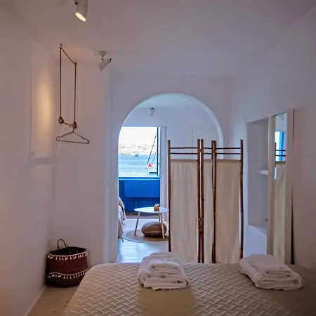 Thalassophile Deep Blue, Little Venice Apartment *