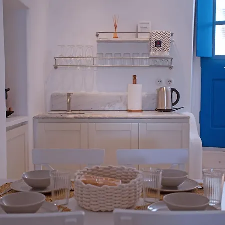 Thalassophile Deep Blue, Little Venice * Mykonos Town